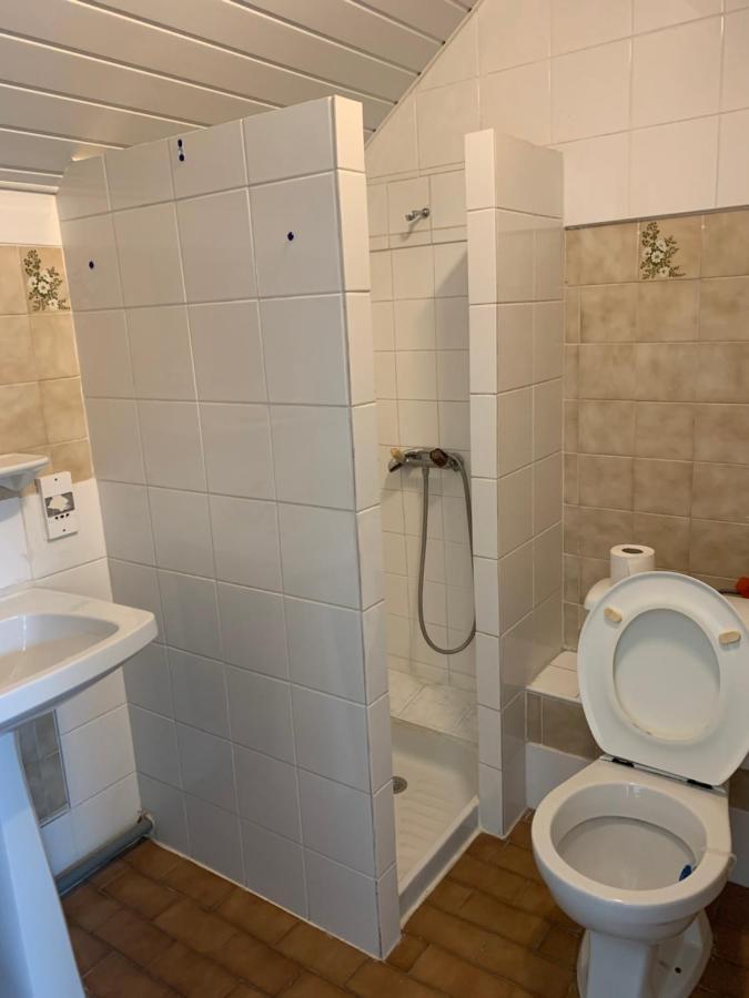Pont-de-Chéruy Hotel Le Cosy מראה חיצוני תמונה