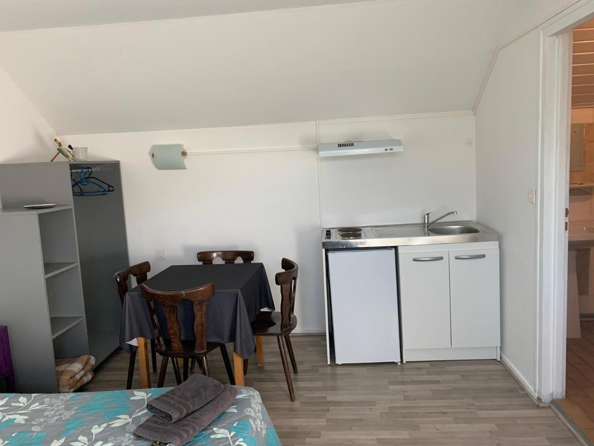 Pont-de-Chéruy Hotel Le Cosy מראה חיצוני תמונה
