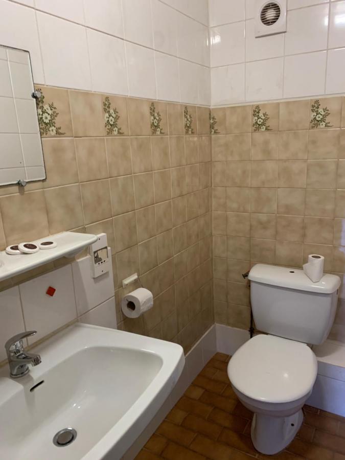 Pont-de-Chéruy Hotel Le Cosy מראה חיצוני תמונה