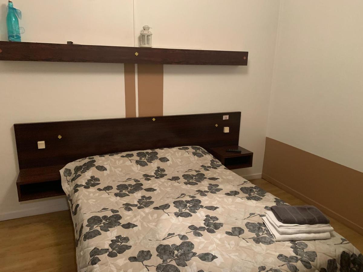 Pont-de-Chéruy Hotel Le Cosy מראה חיצוני תמונה