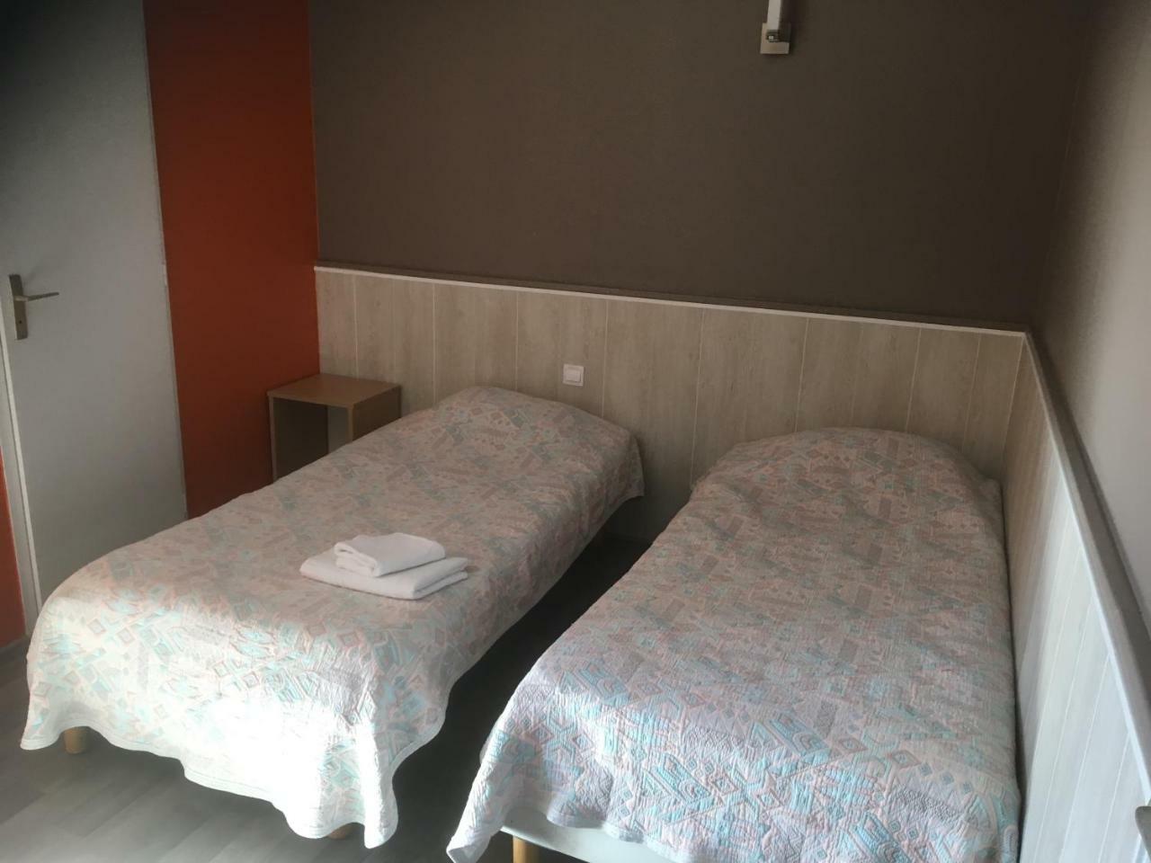 Pont-de-Chéruy Hotel Le Cosy חדר תמונה